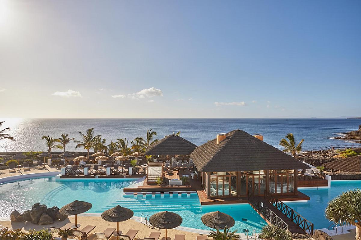Winter Sun in Lanzarote for 2 - Image 4